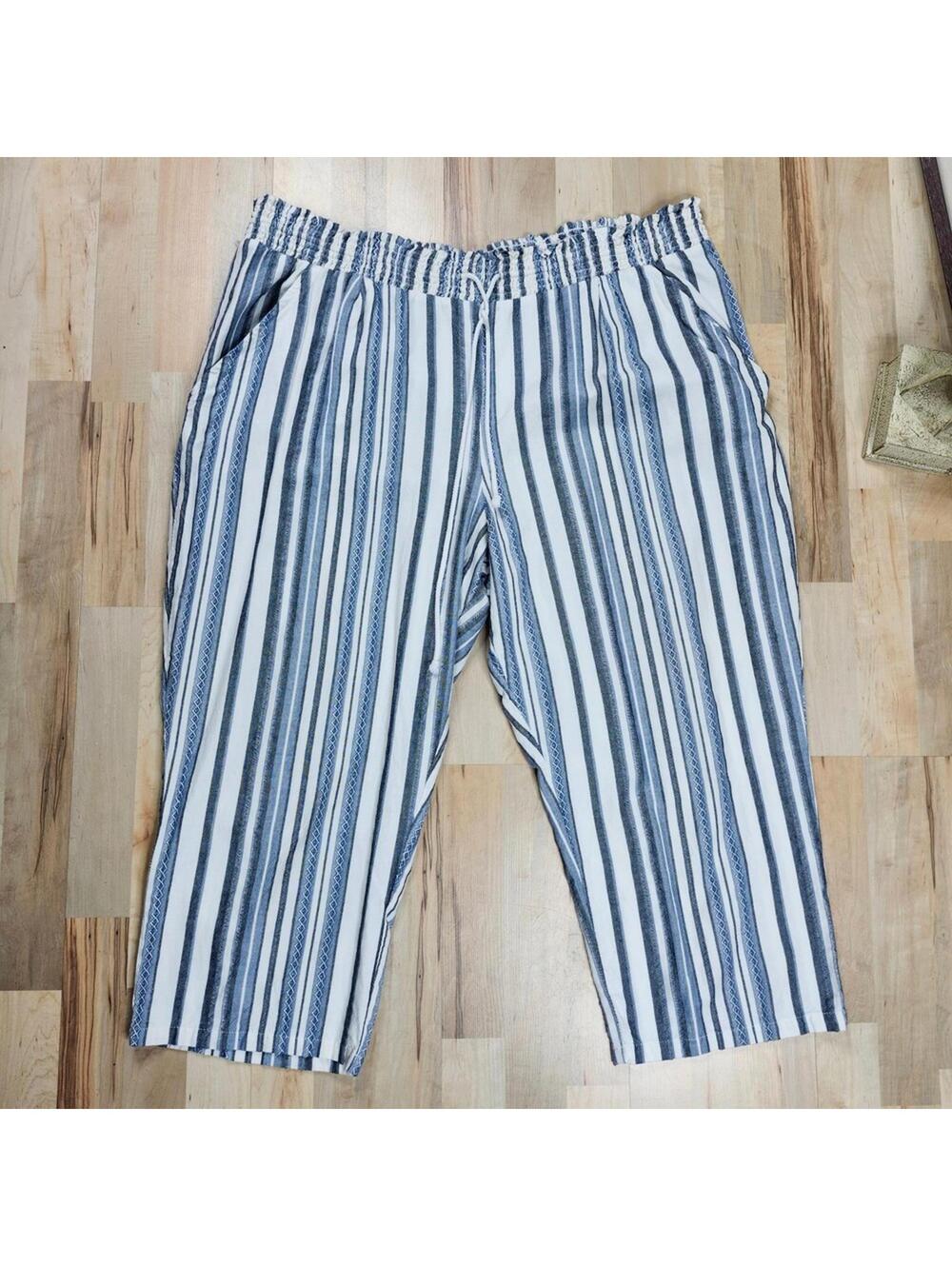 Almost Famous Striped Crop Pants Smocked Waist Casual Comfy Blue White 3X